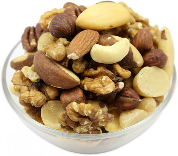 mixed nuts with peanuts